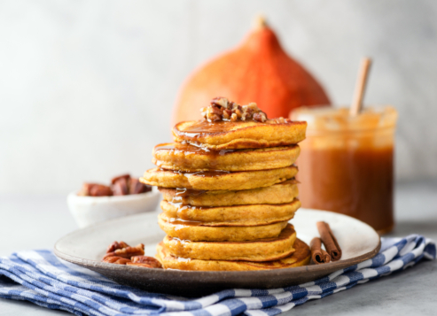 Herfstfavoriet: Gezonde Pumpkin Spice pancakes met eiwitpoeder