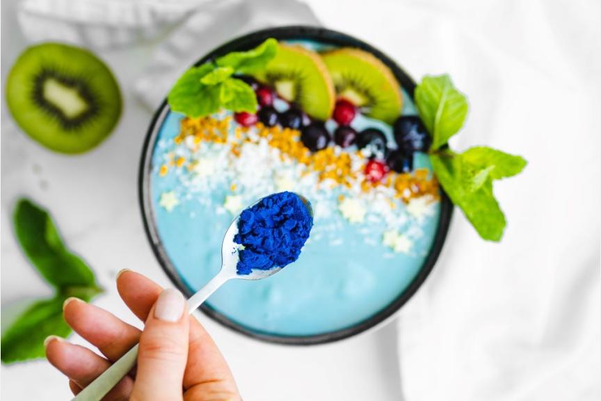 Blue Spirulina smoothie bowl