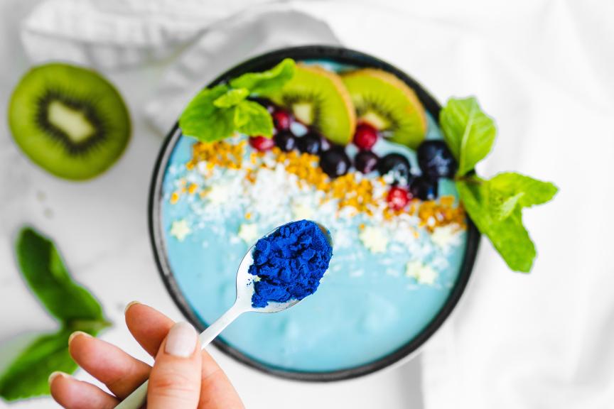 Blue Spirulina smoothie bowl